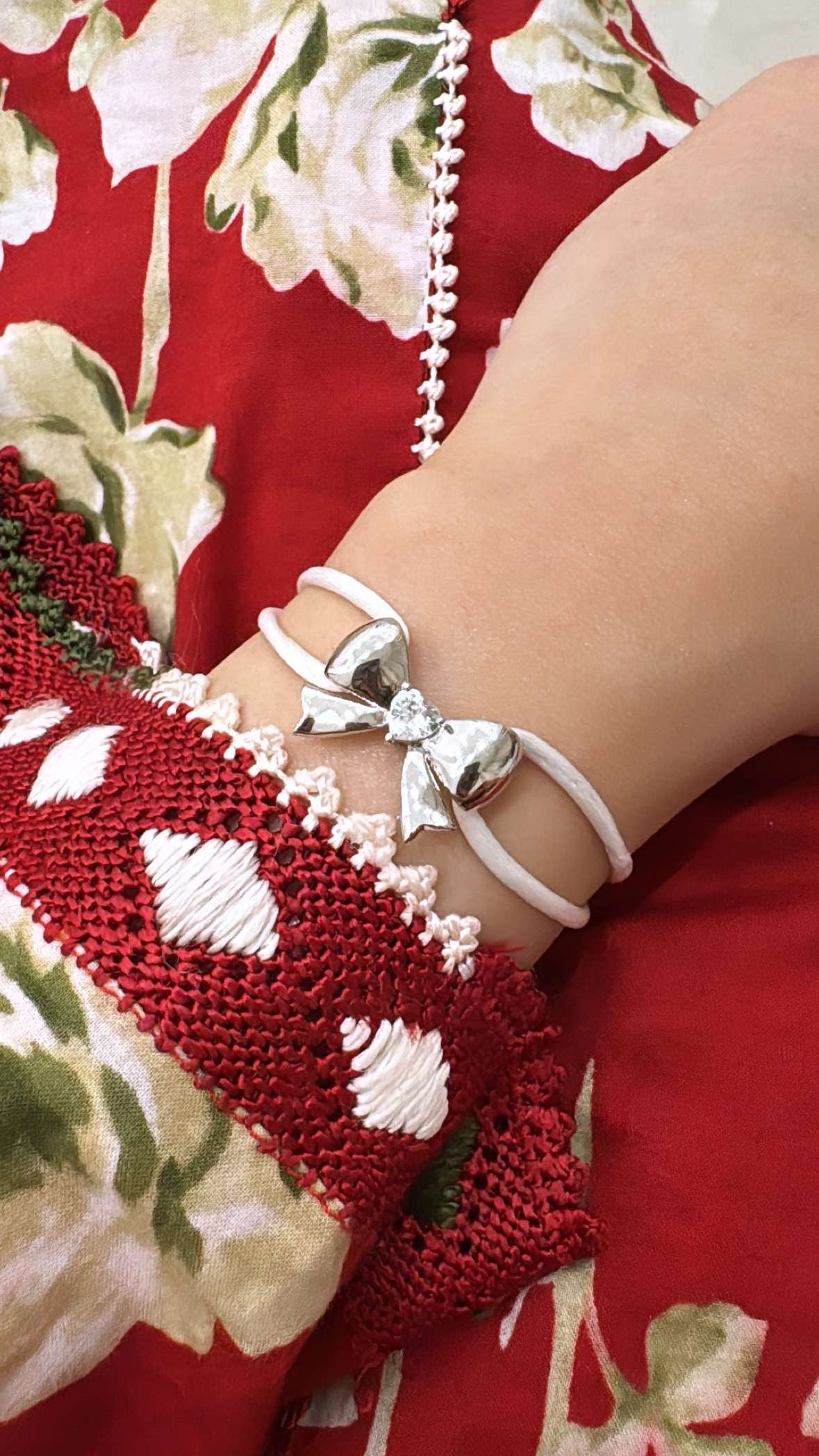 Bow Bracelet in Different Colors